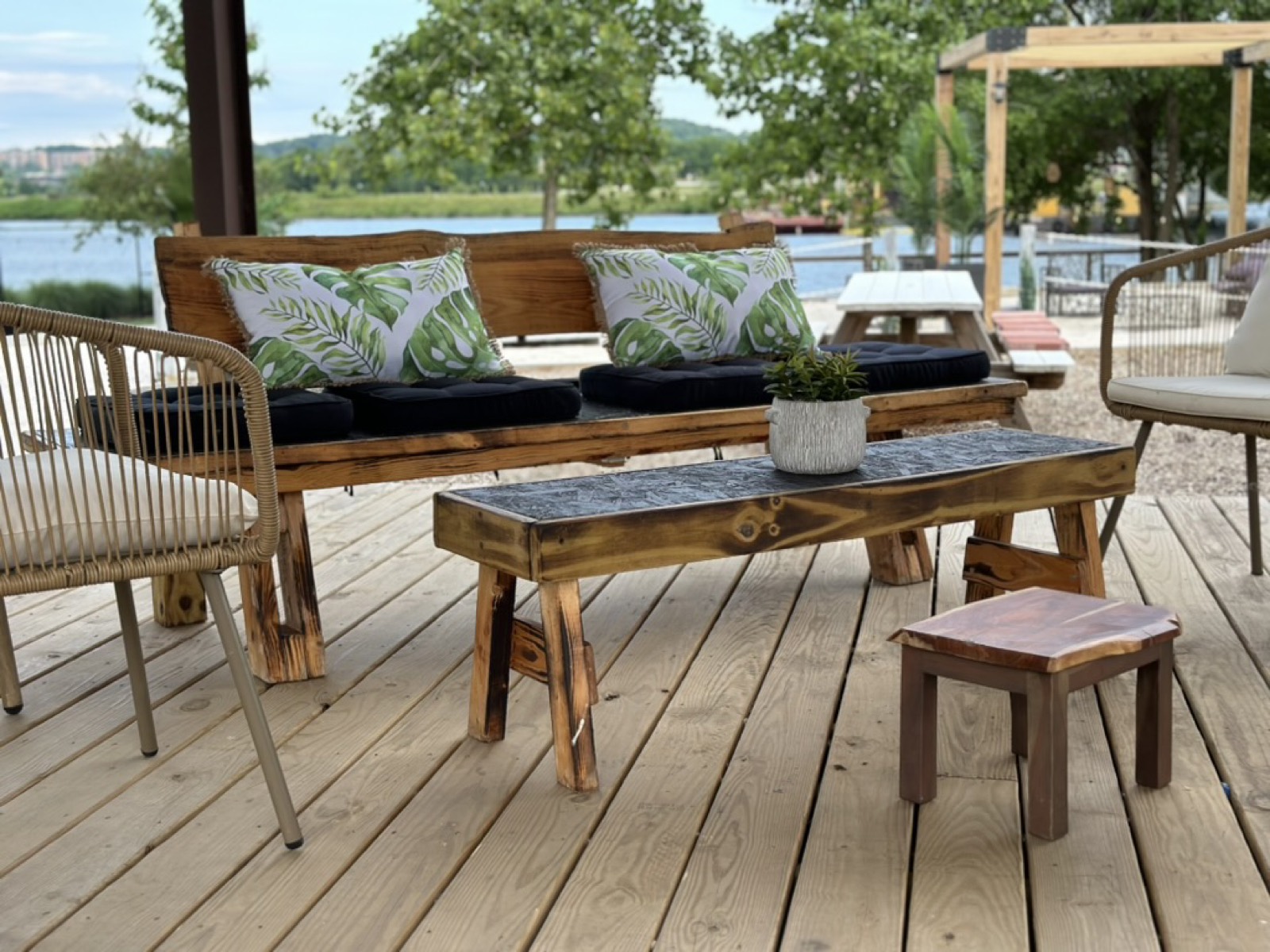 Custom outdoor bar grill station