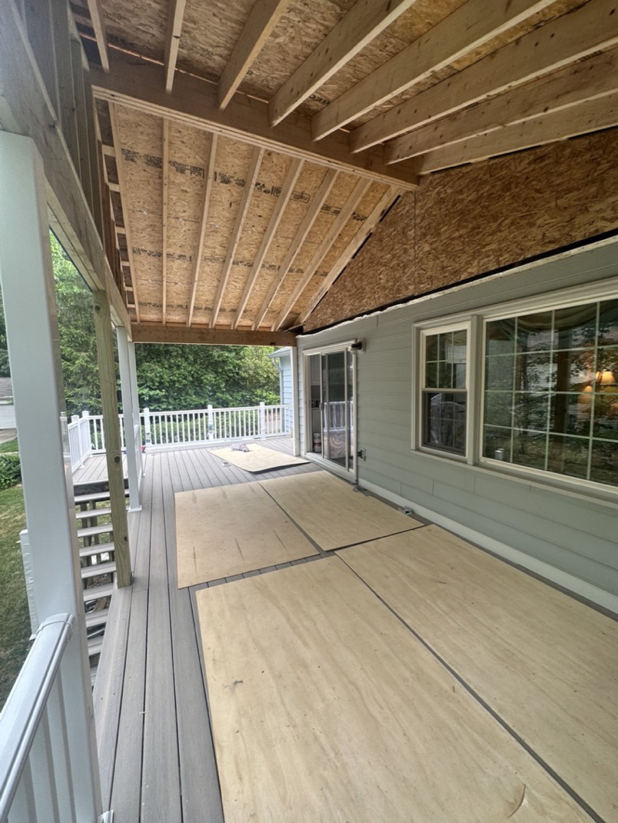 Porch cedar ceiling columns
