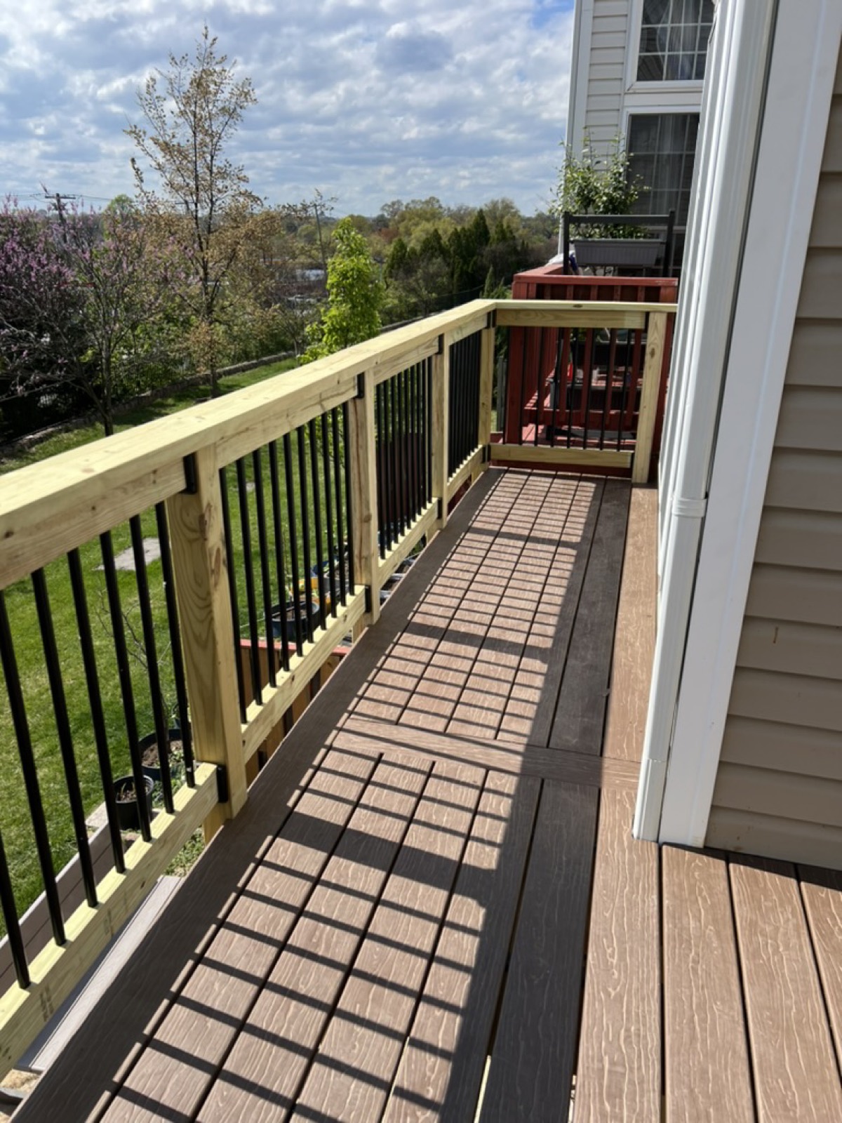 Slat fence stair alley